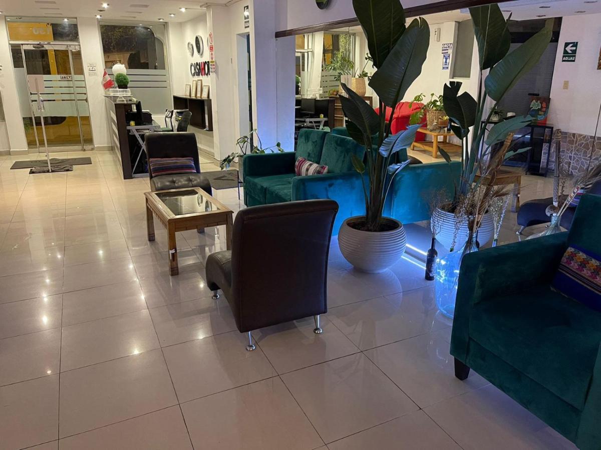 Casahotel Jockey Plaza Mall Lima Bagian luar foto