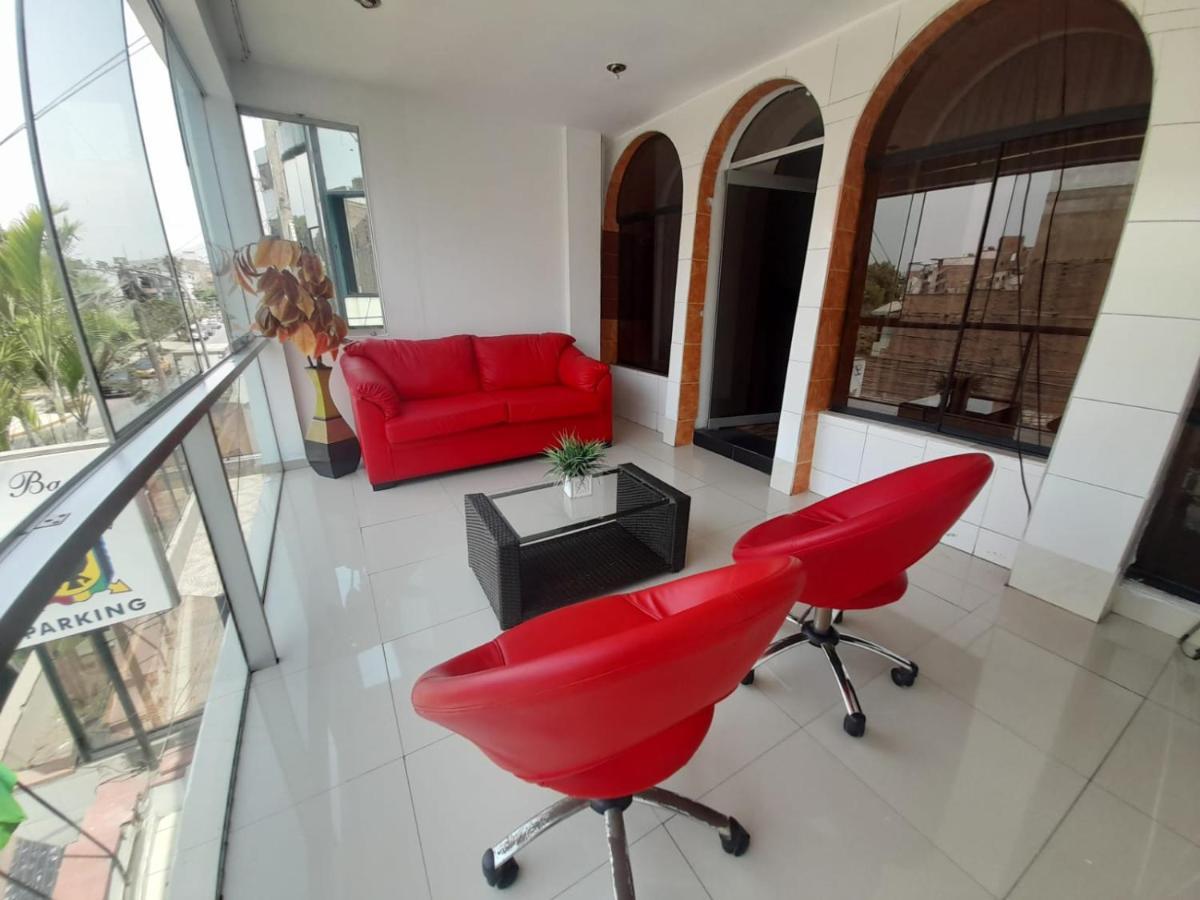 Casahotel Jockey Plaza Mall Lima Bagian luar foto