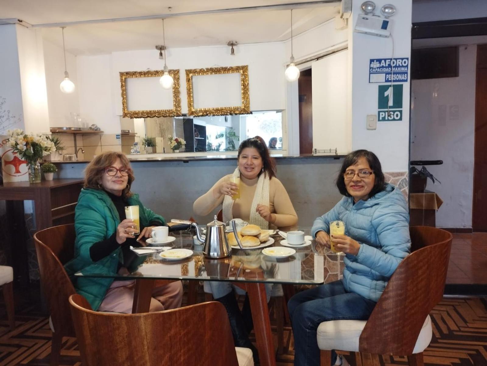 Casahotel Jockey Plaza Mall Lima Bagian luar foto